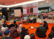 Penulis Eka Kurniawan: Manusia Harus Menulis Untuk Arsipkan Pengetahuan