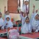 Sambut HUT RI, Sinar Primera Bagikan 8.000 Buku dan Alat Tulis ke Sekolah Dasar