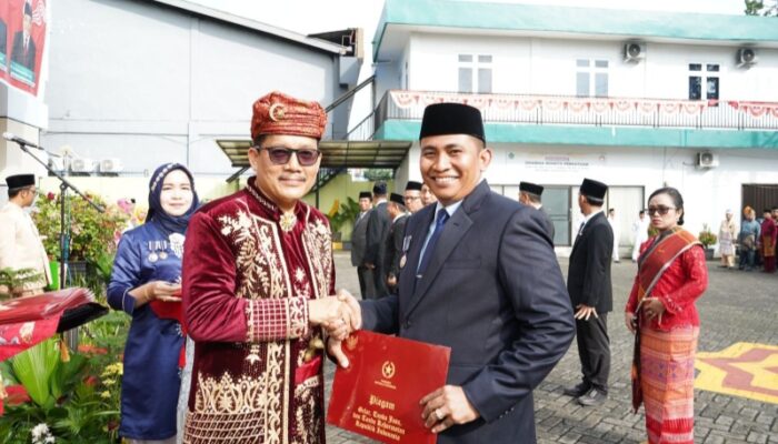 ASN Kanwil Kemenagsu Gelar Upacara HUT Ke-79 Kemerdekaan RI