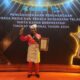 Dr.H.Agus Salim MKed (ORL- HNS) SP THT – BKL, meraih penghargaan sebagai Tenaga Medis Nasional Katagori Pengabdian Tanpa Batas 2024 pada acara penganugerahan Penghargaan Tenaga Medis, Tenaga Kesehatan Teladan Kader Berprestasi Tingkat Nasional 2024 di Swisshotel, Pantai Indah Kapuk Kamal Muara Penjaringan, Selasa (13/8). Waspada/ist