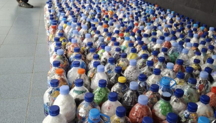 Maba FT USU Buat Seribu Lebih Ecobrick