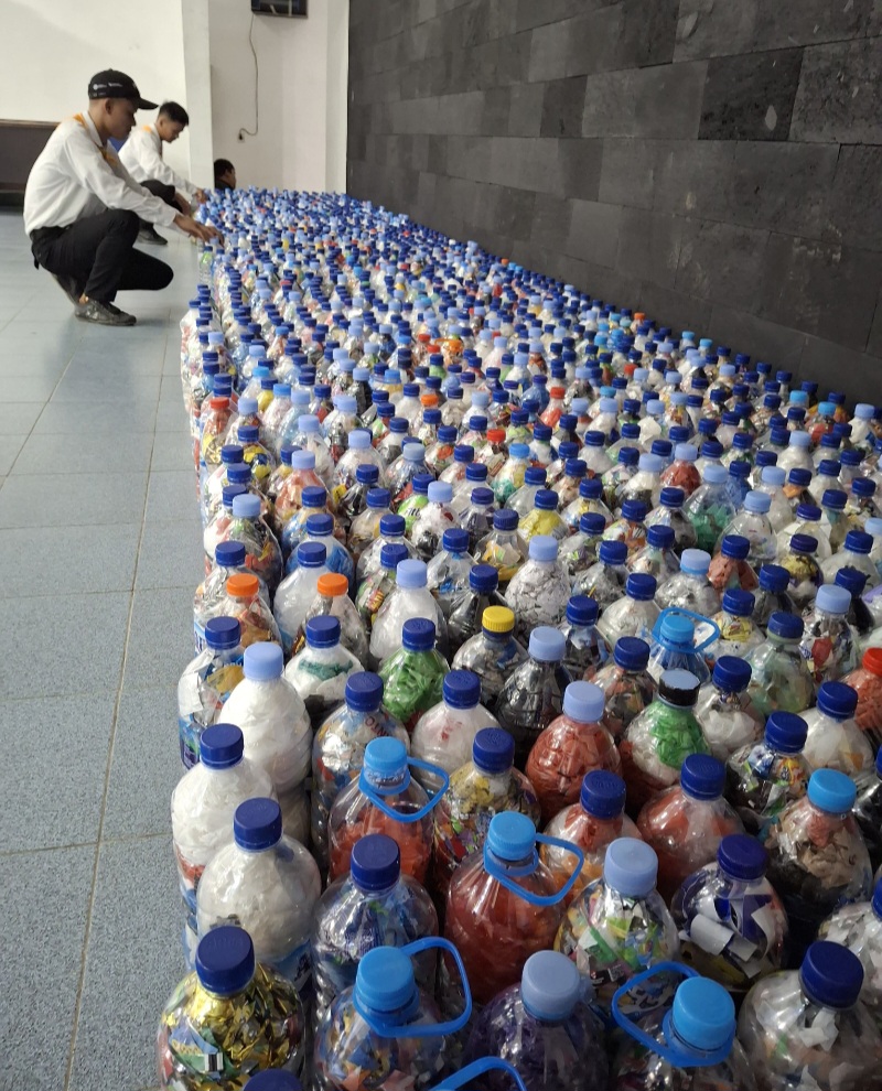 Maba FT USU Buat Seribu Lebih Ecobrick
