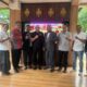 PARA pendeta yang tergabung dalam Forum Bersama Umat Kebangsaan Indonesia (FBUKI), saat berkunjung ke rumah Edy Rahmayadi. Waspada/Ist