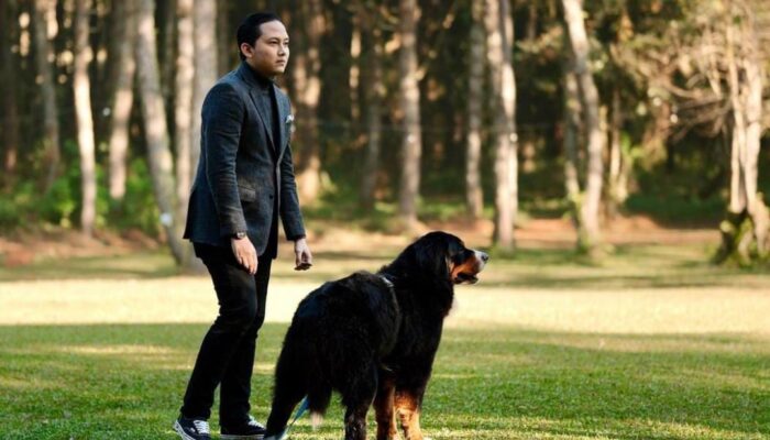 Persahabatan Manusia dan Hewan Menginspirasi Rizky Produseri Lagu ‘Jika Memang Sudah Waktunya’