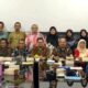 REKTOR Universitas Dharmawangsa Dr. H. Zamaksyari Bin Hasballah Thaib, Lc., MA bersama para dosen, unsur Rektorat saat pertemuan dengan calon mitra. Waspada/ist