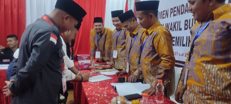 Bawaslu Tapsel Ingatkan ASN Dan Perangkat Desa Tidak Ikut Konvoi Pendaftaran Cakada