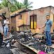 Dua rumah di Desa Sungai Jior, Kecamatan Sosa Julu ludes terbakar, diduga akibat hubungan arus pendek listrik, total kerugian mencapai Rp750 juta.(Waspada/Ist)