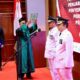 Pj. Gubernur Aceh, Bustami Hamzah, melakukan Pengambilan Sumpah Jabatan dan Pelantikan, Jalaluddin, SH, MM, sebagai Pj. Bupati Bireuen, Ir. Sunawardi, M.Si, sebagai Pj. Bupati Aceh Barat Daya, dan Subhandhy, AP, M.Si, sebagai Pj. Bupati Aceh Tengah, di Anjong Mon Mata, Banda Aceh, Minggu, (11/8). (Waspada/Zafrullah)