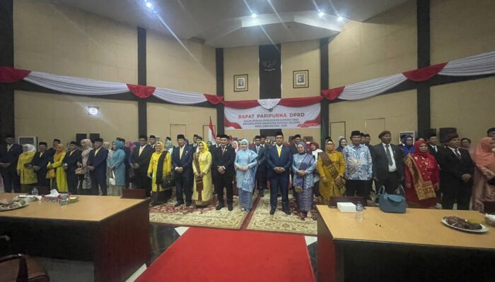 35 Anggota DPRD Tapsel Periode 2024-2029 Dilantik