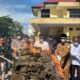 Polda Aceh saat melaksanakan pemusnahan barang bukti berupa sabu 226 kg dan ganja 1,2 ton hasil pengungkapan Ditresnarkoba dan Polres jajaran tiga bulan terakhir di depan Aula Presisi Polda Aceh, Selasa (6/8). Waspada/ist