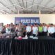 Kapolres Binjai bersama jajarannya memaparkan dan menunjukkan berang bukti hasil Ops Pekat dan Patuh Toba. (Waspada/Ria Hamdani)