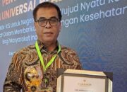 Bupati Madina Terima Penghargaan UHC Award 2024