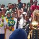 Paslon Faisal-Raja diarak pendukung menuju sekretariat KPU Labuhanbatu. ( Waspada / H. Neirul Nizam Aru, S. Sos)