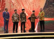 Dukung JKN, Wapres Berikan UHC Awards Kepada 493 Kepala Daerah