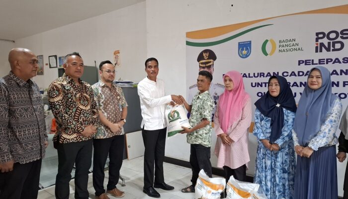 Pj Wali Kota Langsa Lepas Penyaluran Cadangan Beras Tahap III