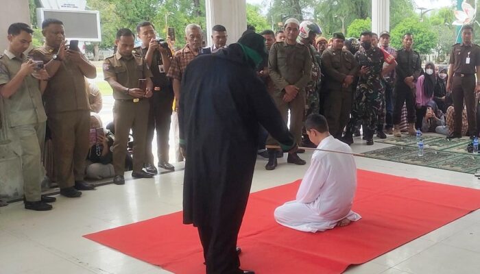 Ustadz Cabul Di Langsa Jalani Eksekusi 141 Kali Cambuk