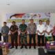 Kapolres Taput, AKBP Ernis Sitinjak foto bersama unsur Forkopimda dan penyelenggara pemilu usai menggelar rapat lintas sektoral, di Aula Sopo Nomensen HKBP Pearaja Tarutung, Rabu (14/8). Waspada/ist