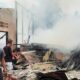 Rumah semi permanen ludes terbakar di Desa Matang Kruet, Pante Bidari, Aceh Timur, Rabu (14/8). Waspada/Muhammad Ishak
