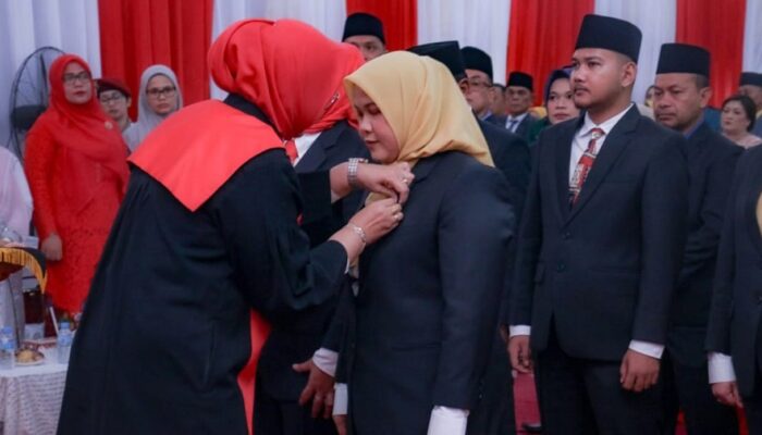 Di Usia 27 Tahun, Sri Fitrah Munawaroh Jadi Ketua DPRD Termuda