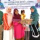 Pj. Ketua TP-PKK Kota Langsa Yunita, SKM, saat meninjau Posyandu di Kecamatan Langsa Kota dan Langsa Lama, Jumat (16/8). Waspada/Rapian