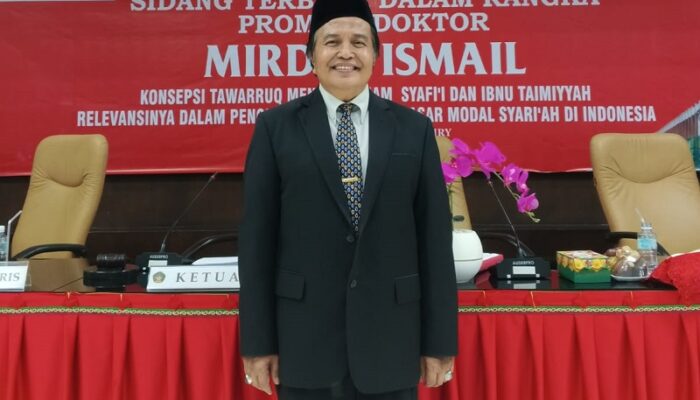 Advokad Mirdas Ismail Raih Gelar Doktor Ilmu Fiqih Modern UIN Ar Raniry