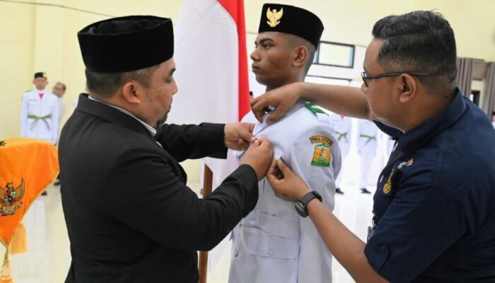 Pj Bupati Kukuhkan 70 Paskibraka Aceh Besar