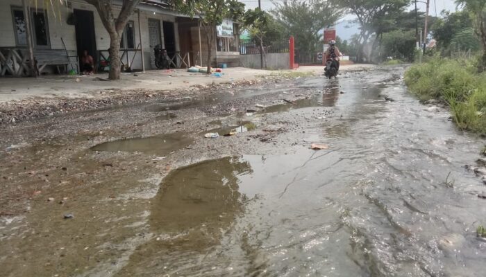 Jalan Ke Objek Wisata Buruk, Warga Minta Pemkab Agara Peduli