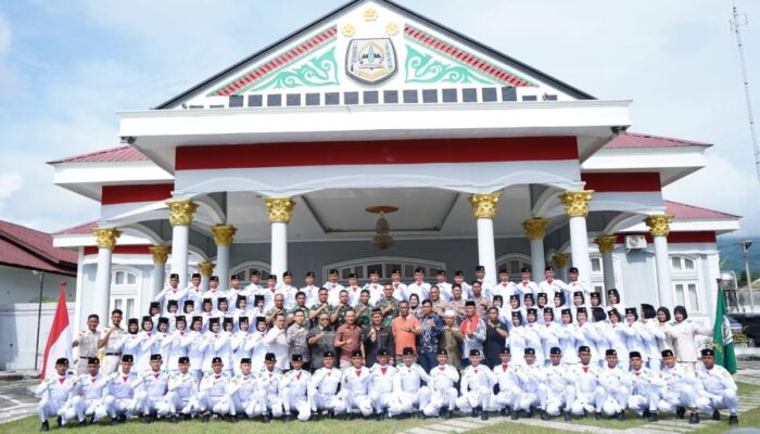 Syakir Minta 76 Paskibraka Jadi Pelopor Pemberantasan Narkoba