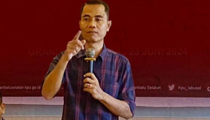 Ketua KPU Labusel Dipecat