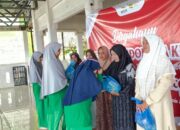 Meriahkan HUT RI, Dayah DQA Bagikan Sembako Dan Gelar Gerakan Peduli Sampah
