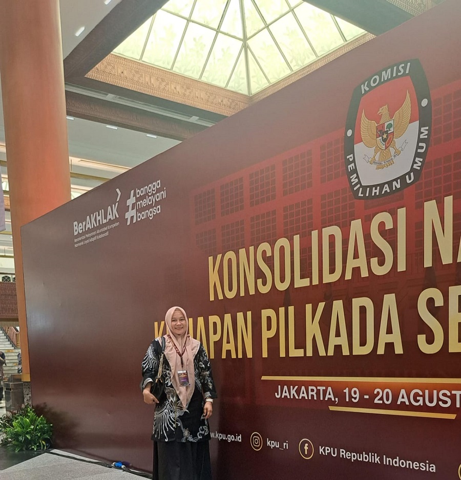 Lindawati, Ketua Divisi Perencanaan, Data dan Informasi, KIP Aceh Tamiang. (Waspada/Yusri)