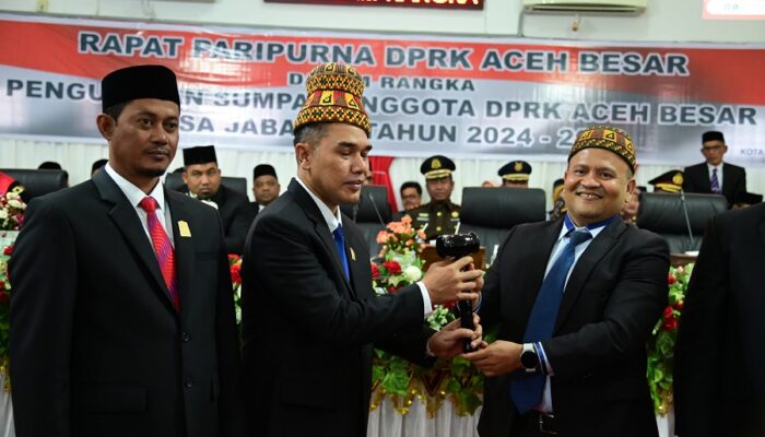 40 Anggota DPRK Aceh Besar Dilantik