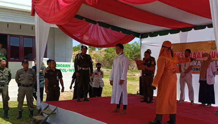 Sembilan Penjudi, Termasuk Penyedia Lapak Dicambuk
