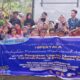 Dosen dan mahasiswa Prodi Pendidikan Bahasa Inggris, IPTS foto bersama dengan anak-anak Desa Rimba Soping, Padangsidimpuan yang menjadi peserta Hipertala.Waspada/ist.