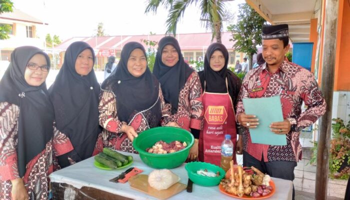 SMA 15 Adidarma Gelar Lomba Masak Sie Reuboh