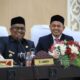Ketua DPRK Aceh Utara, Arafat Ali, SE bersama dengan Penjabat Bupati Aceh Utara Dr. Drs. Mahyuzar, M.Si foto bersama usai pengesahan P-APBK Aceh Utara Tahun 2024. Waspada/Ist