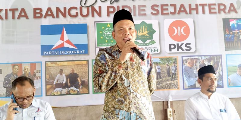 Bacalon Bupati Pidie Ir Zakaria A.Gani dan Dr Tgk Imran Abubakar (Zaman) gelar acara silaturahmi dan pembetukan tim pemenangan, Minggu (25/8). Waspada/Muhammad Riza