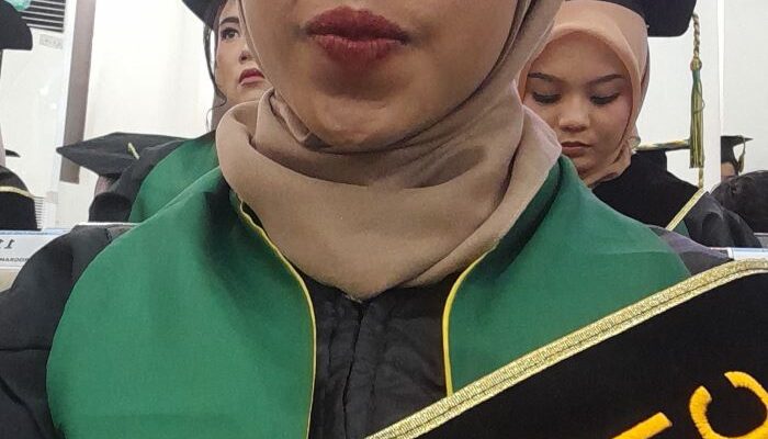 Ulfa Maisari Sinaga Raih Cumlaude Berkat Doa Dan Dukungan Orang Tua