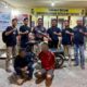Personel Polsek Gunung Meriah menunjukkan barang bukti Sepmor curian serta 2 tersangka pelaku pencurian. WASPADA/ist