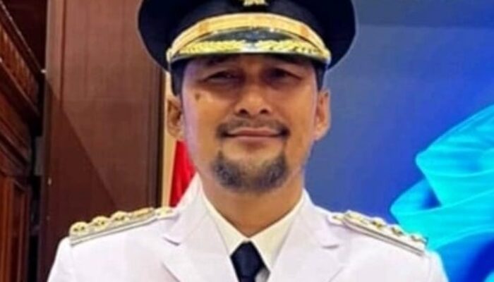 Pj Bupati Agara: Kibarkan Bendera Merah Putih