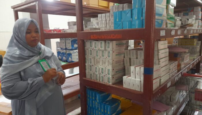 Direktur RSUD Aceh Singkil Pastikan Gudang Farmasi Tak Tercampur Obat Kedaluarsa