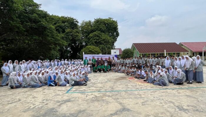 Dosen FH Unimal Gelar Penyuluhan Hukum Di SMA Negeri 1 Dewantara