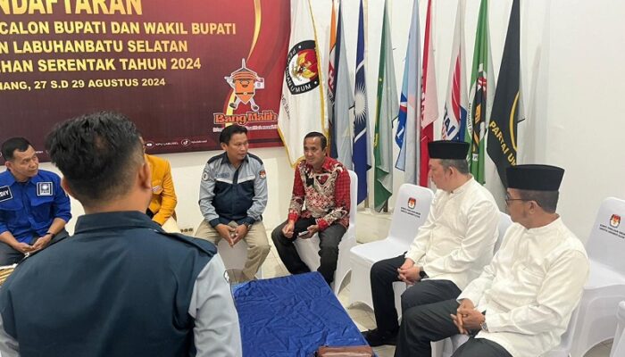 Hari Pertama, Gandhi-Naga Parlaungan Daftar Ke KPU Labusel