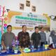 Dosen Universitas Samudra sebagai ketua pelaksana pelatihan Dr Asnawi, S.Pd., M.Pd didamping anggota tim, Bunga Mulyahati, S.Pd., M.Pd saat memberikan pelatihan intensif bertajuk 'Pemanfaatan Kearifan Lokal Aceh melalui Penyusunan Modul Ajar Kurikulum Merdeka' kepada guru-guru SDN Alue Sentang, Kabupaten Aceh Timur. Waspada/ist