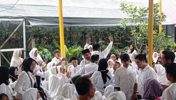 Rabu, Zainuddin-Hendro Daftar Ke KPU, Ribuan Massa Beri Dukungan