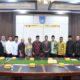 Pj Walikota Langsa Dr. (C) Syaridin, S.Pd., M.Pd bersama Rektor Universitas Sains Cut Nyak Dhien, Dr. Saiman, M.Pd dan Kepala Kampus Politeknik LP3I Kampus Langsa, Zulkifli, SE. MM di Aula Rapat Walikota Langsa, Rabu. (28/8). Waspada/dede