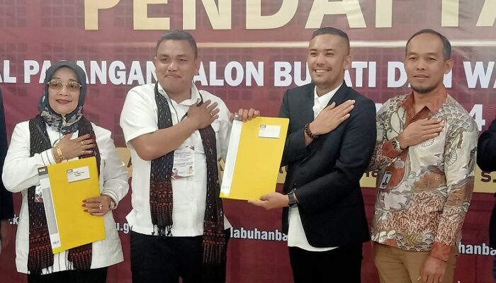 Pasangan HERO Mendaftar Ke KPU L.Batu