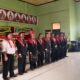 Asisten II Setdakab, Zulkarnaen atas nama Pj Bupati Aceh Tenggara saat mengukuhkan Pengurus Persadan Marga Silima di Aceh Tenggara. Waspada/Seh Muhammad Amin