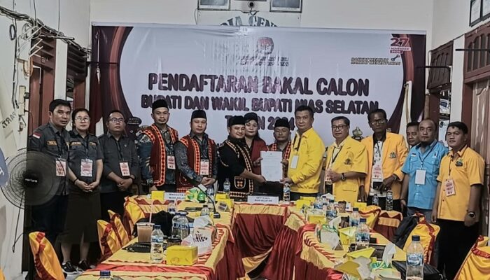 Idealisman-Foluaha Paslon Terakhir Mendaftar Di KPUD Nisel