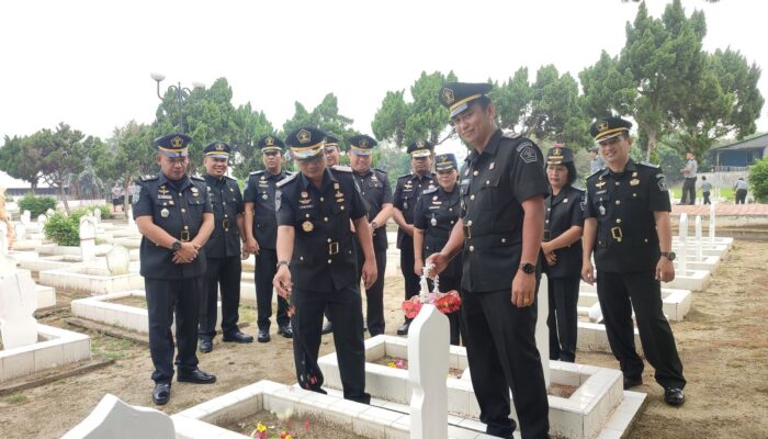 Sukseskan Hari Pengayoman Ke-79, Lapas Tebingtinggi Ziarah Di TMP